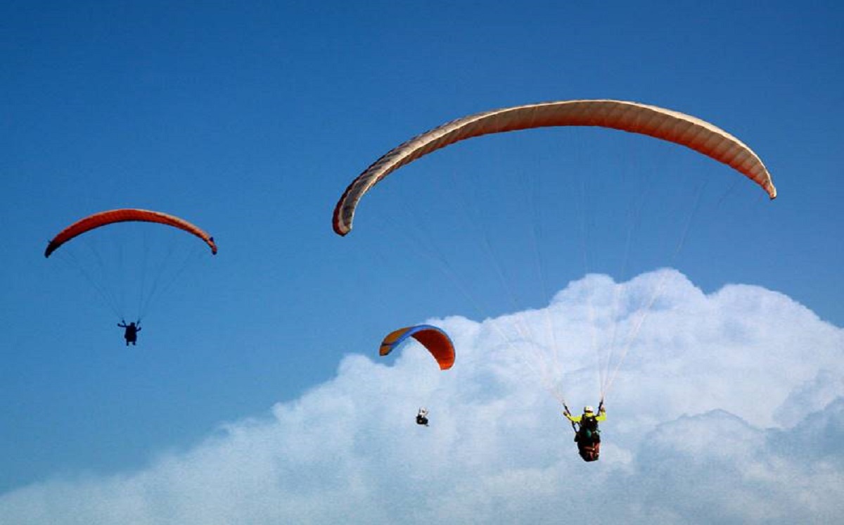 paragliding-in-uttarakhand (1)